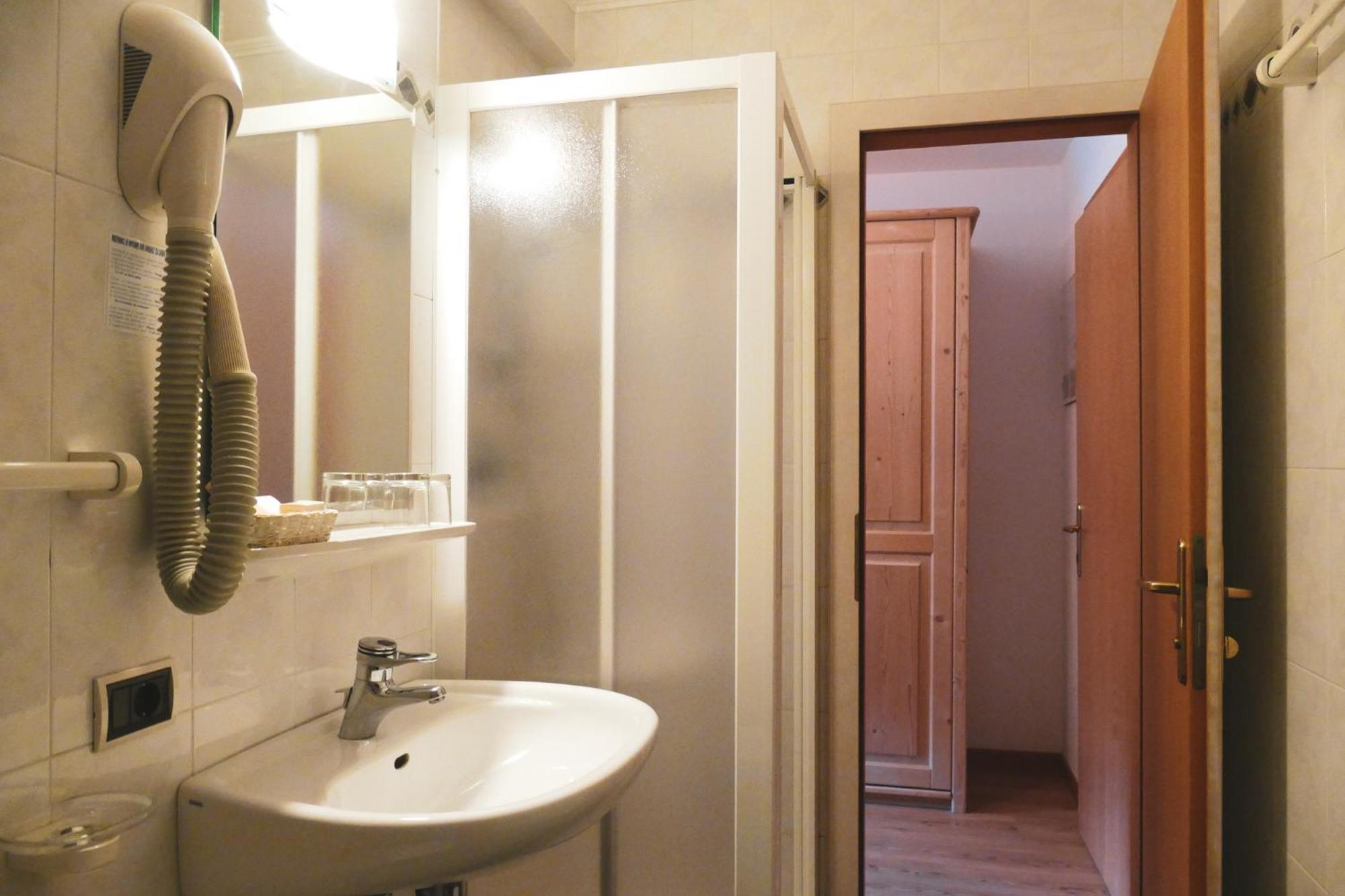 Hotel Malga Passerella Моэна Экстерьер фото